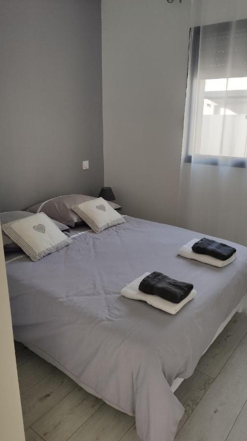 Jolie petite maison à 50 mètres de la plage Agde Extérieur photo